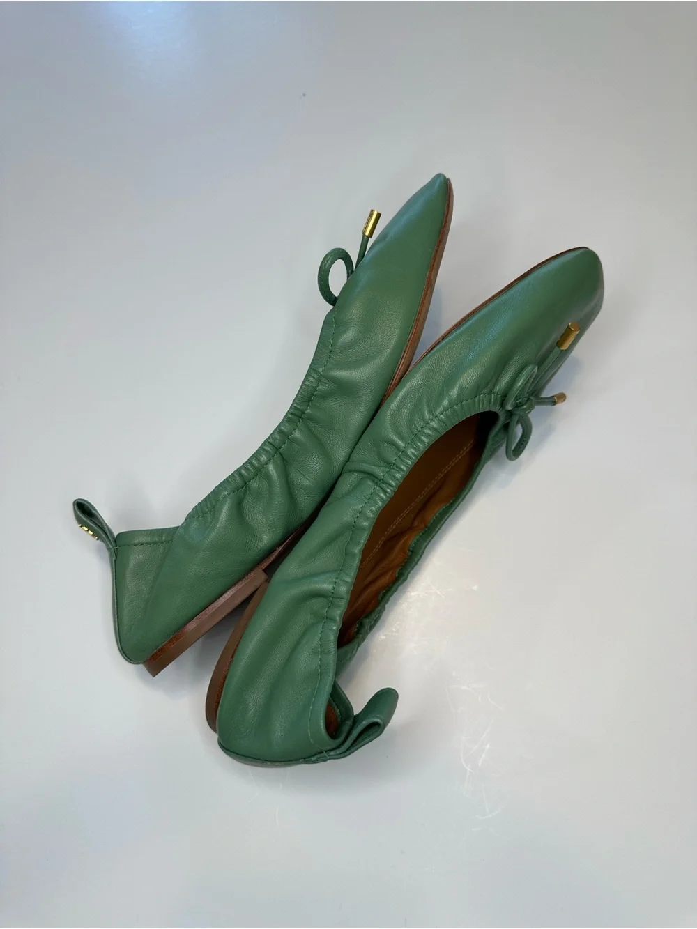 Tory Burch Ballet Flats Dress Shoes Leather Square Toe Bow Green Women’s Size 10